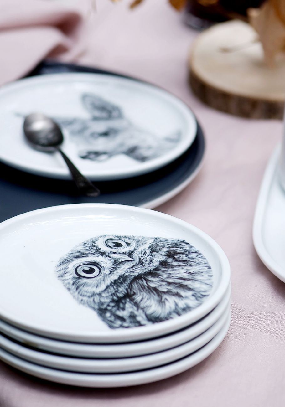 Teller mit Motiv Eule und Teller mit Motiv Reh von Mittelpunkt