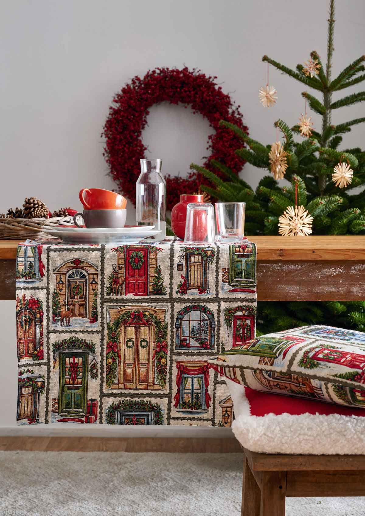 Läufer und Kissen mit weihnachtlichem Dekor von Pichler