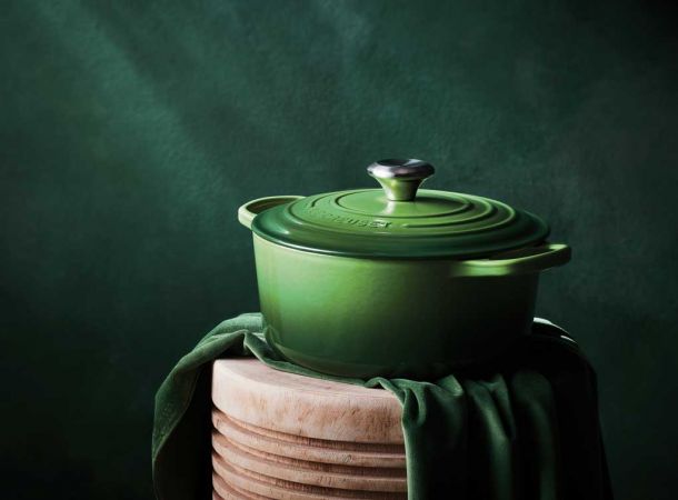 Topf in grüner Farbe von Le Creuset