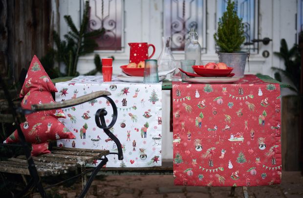 Tischläufer und Kissen mit Weihnachtsmotiven von  Apelt